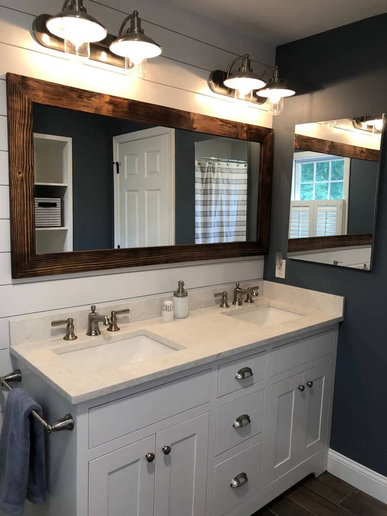 Reclaimed-Wood-Farmhouse-Style-Mirror