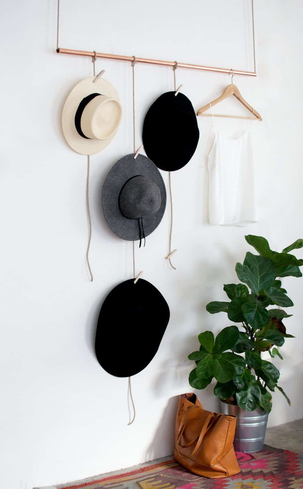 Stunning-DIY-Hanging-Hat-Rack